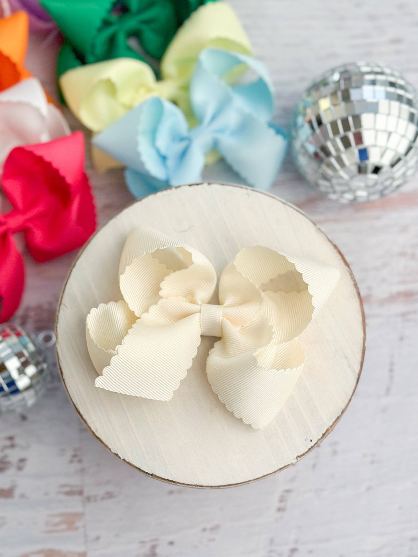 Oversize Scalloped Hair Bows - Alligator Clip - 5.5" Girls