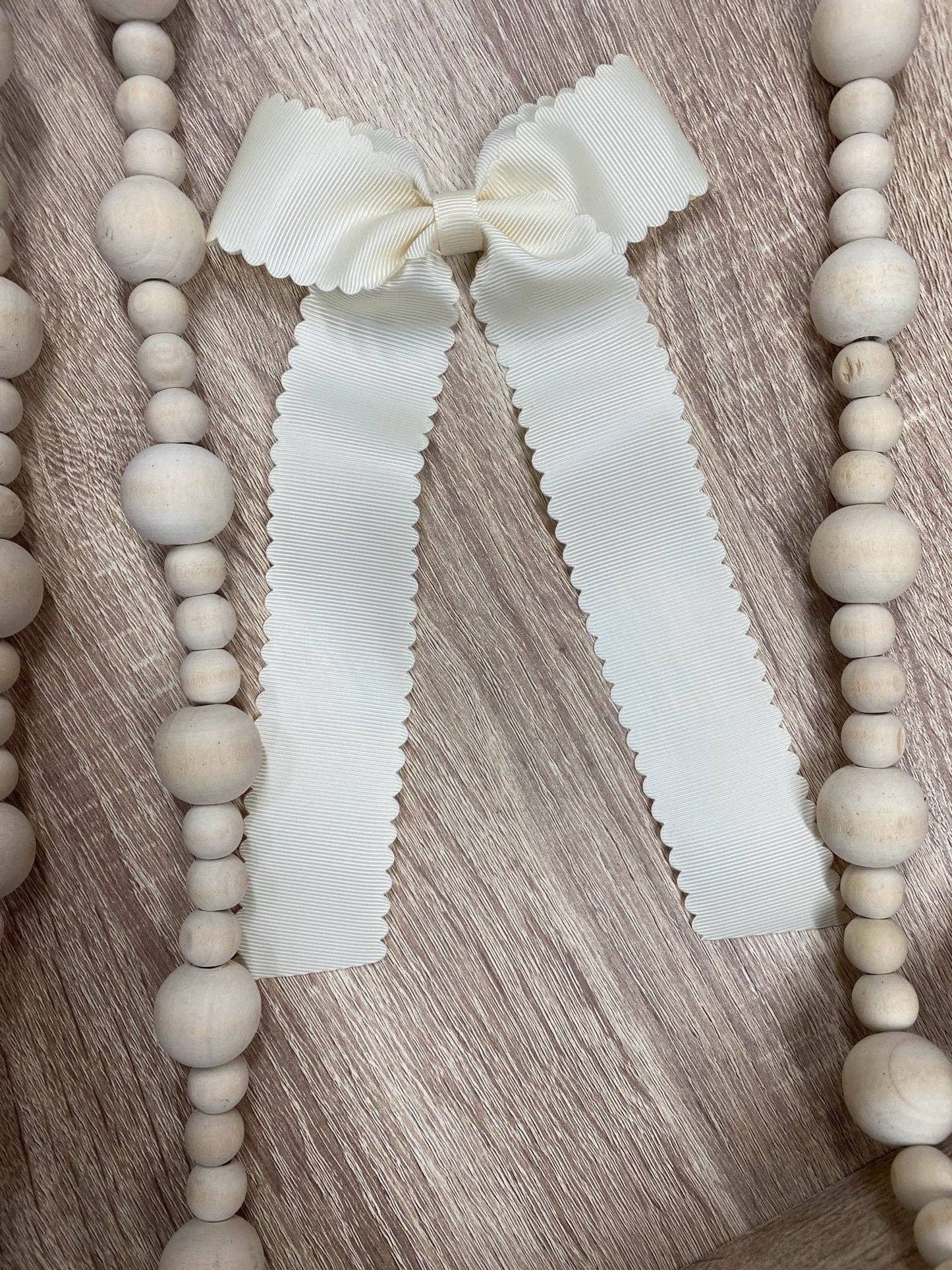 Scalloped Long Tail Bow with Alligator Clip
