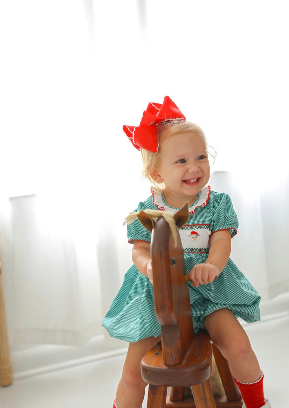 Santa Hand Smocked Bubble